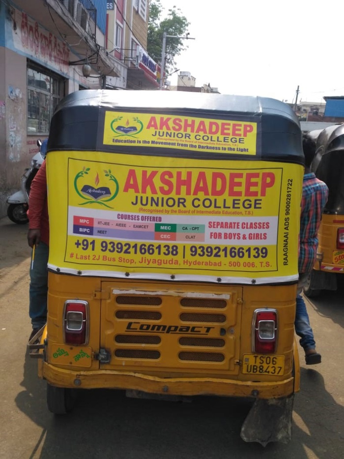 Auto Tops Advertising – Branded auto-rickshaws moving through high-traffic areas for maximum visibility